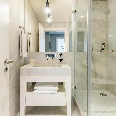 Plum Guide - City Portal Apartment Lisbon